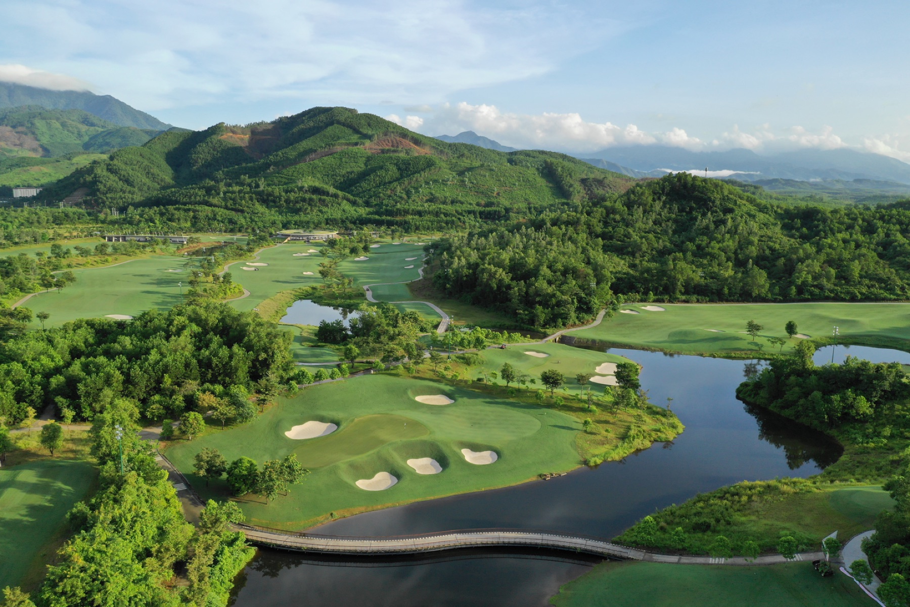 Ba Na Hills Golf Club view 2